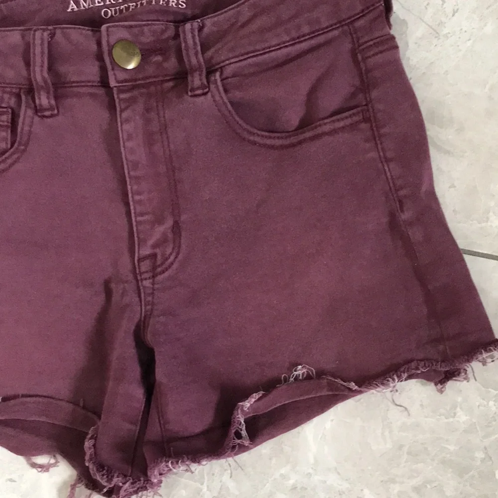AMERICAN EAGLE Women Super Stretch Hi Rise Shortie Plum Denim Shorts | 4